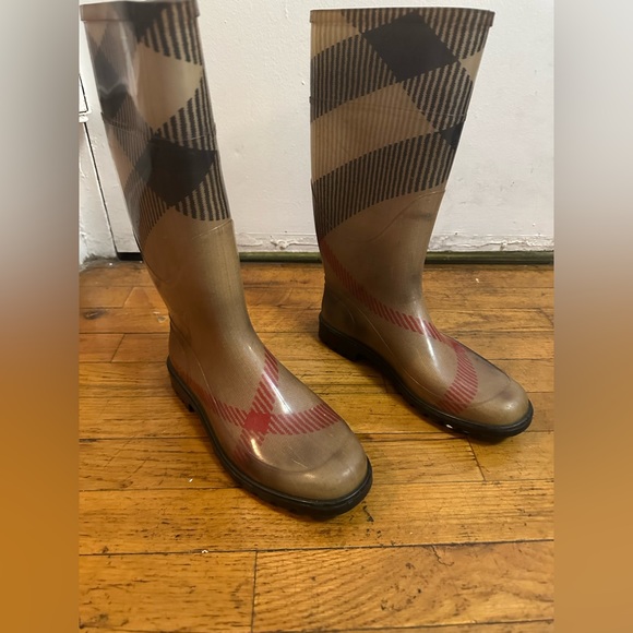 Burberry Rain Boots - Picture 1 of 6